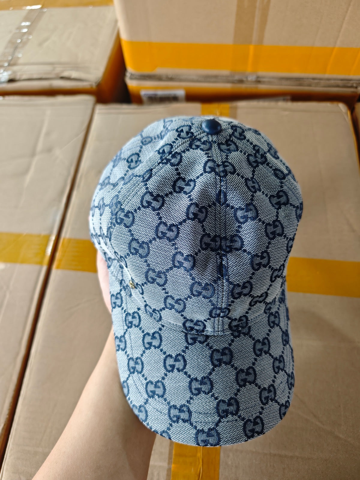 "GG" Caps