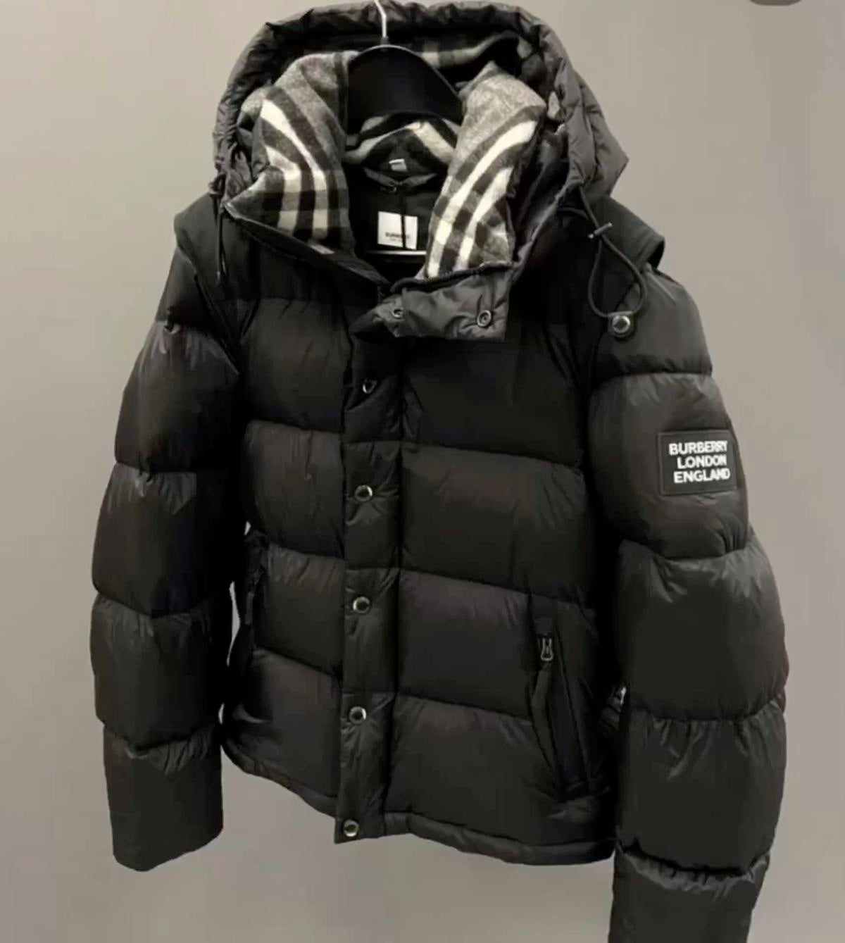 „Berry“ Viral Puffer